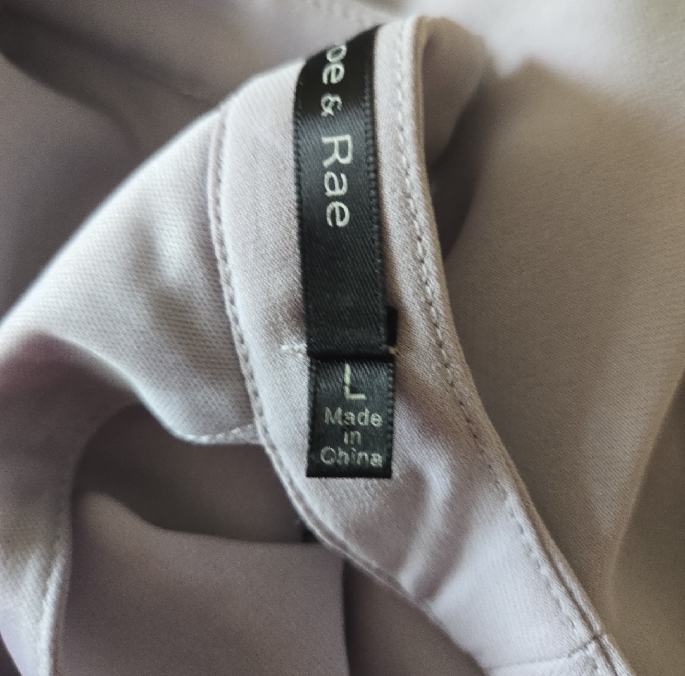 Doe & Rae Soft Lavender Blouse - Picture 8 of 8